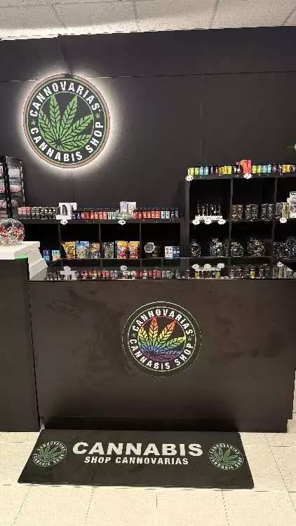 CANNABIS CANNOVARIAS SHOP pic1