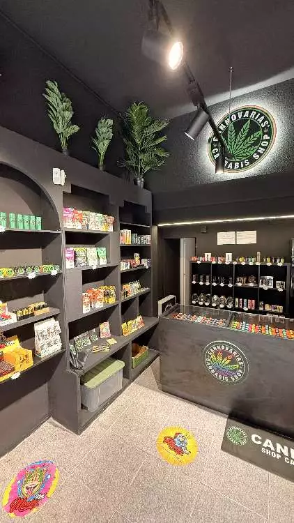 CANNABIS SHOP CANNOVARIAS pic3