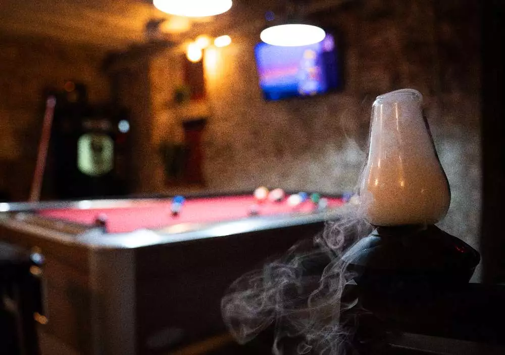 BLUNTED SOCIAL CLUB pic3