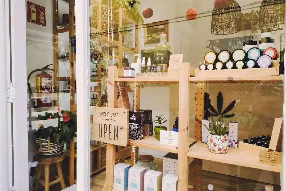 VERDI CBD STORE pic1